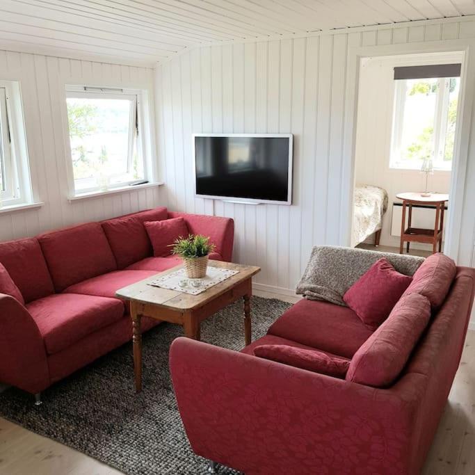 Lys Og Lettstelt Leilighet Med Utsikt Over Byen Lägenhet Sandefjord Exteriör bild